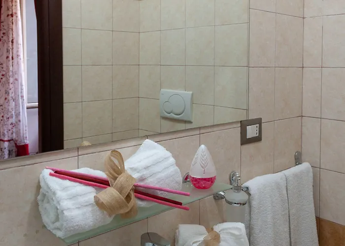 Isabel 4* Roma