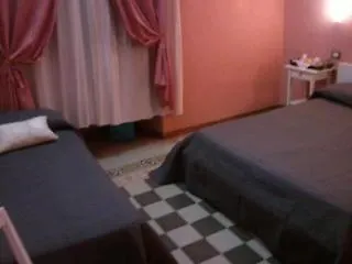 Casa de hóspedes Isabel Roma